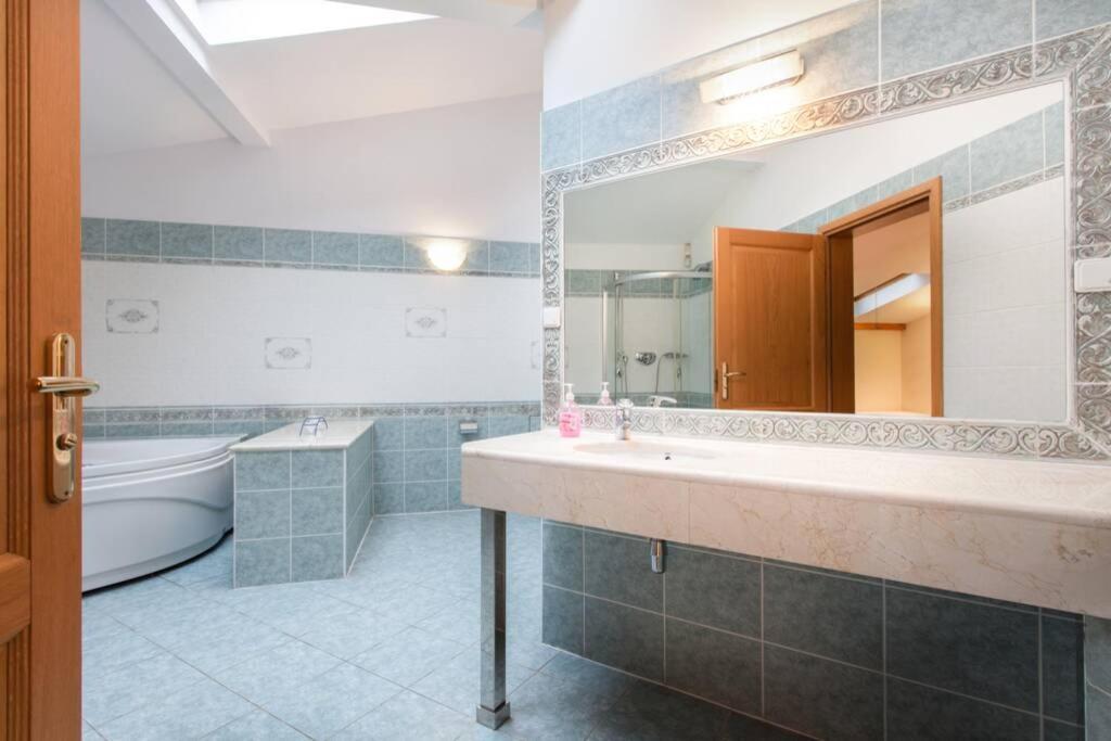 דירות קרקוב Florianska Penthouse Delux מראה חיצוני תמונה